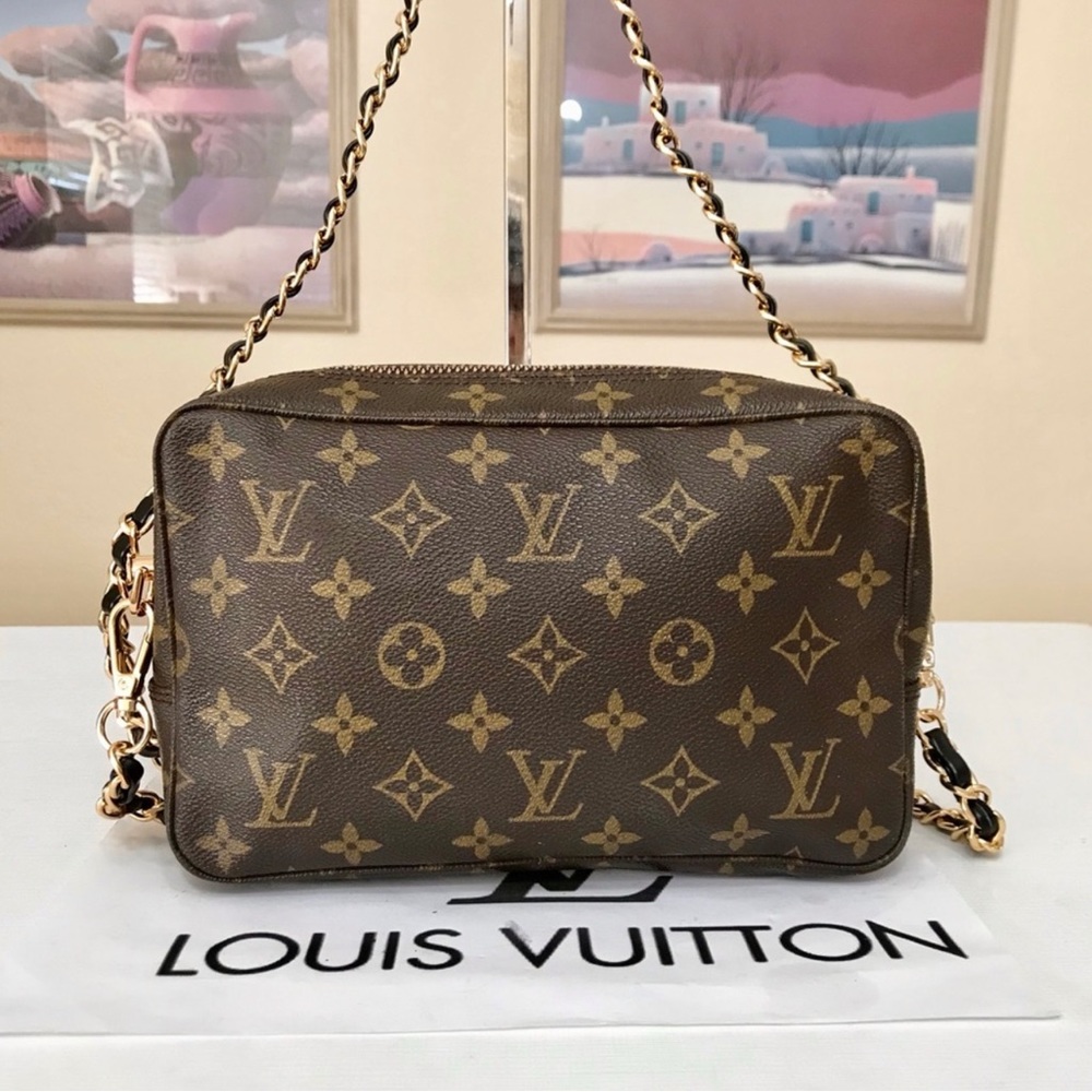 🌺Louis Vuitton Monogram Clutch/Crossbody Bag 💼